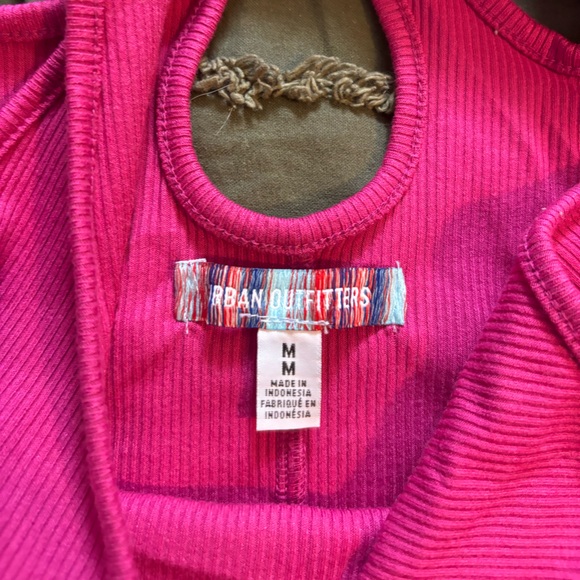 Pink UO tank - Picture 2 of 2